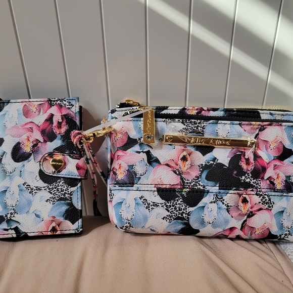 Betsy Johnson Wristlet with Matching Wallet - Picture 1 of 8
